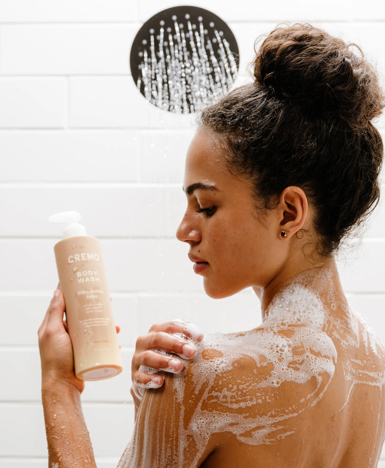White Jasmine Amber Body Wash - Image 5